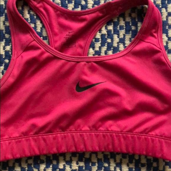 2 M Nike Sports Bras - Picture 2 of 7